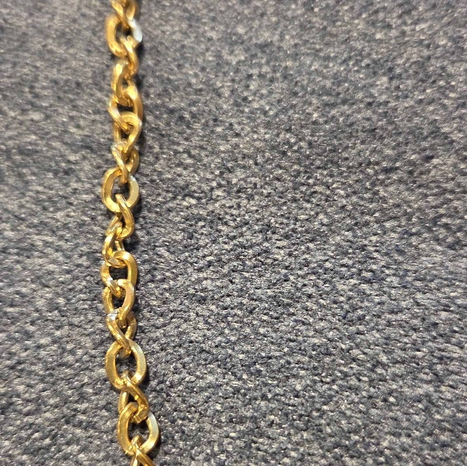 Gold Tone Cable Chain Necklace Round Ring Tassel Pendant Adjustable Lobster