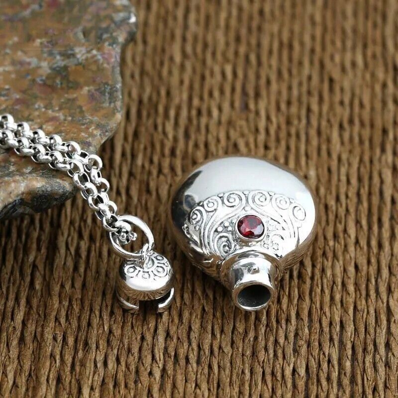 Vintage Perfume Bottle Pendant Female Necklace Pendant Aromatherapy Box Necklace