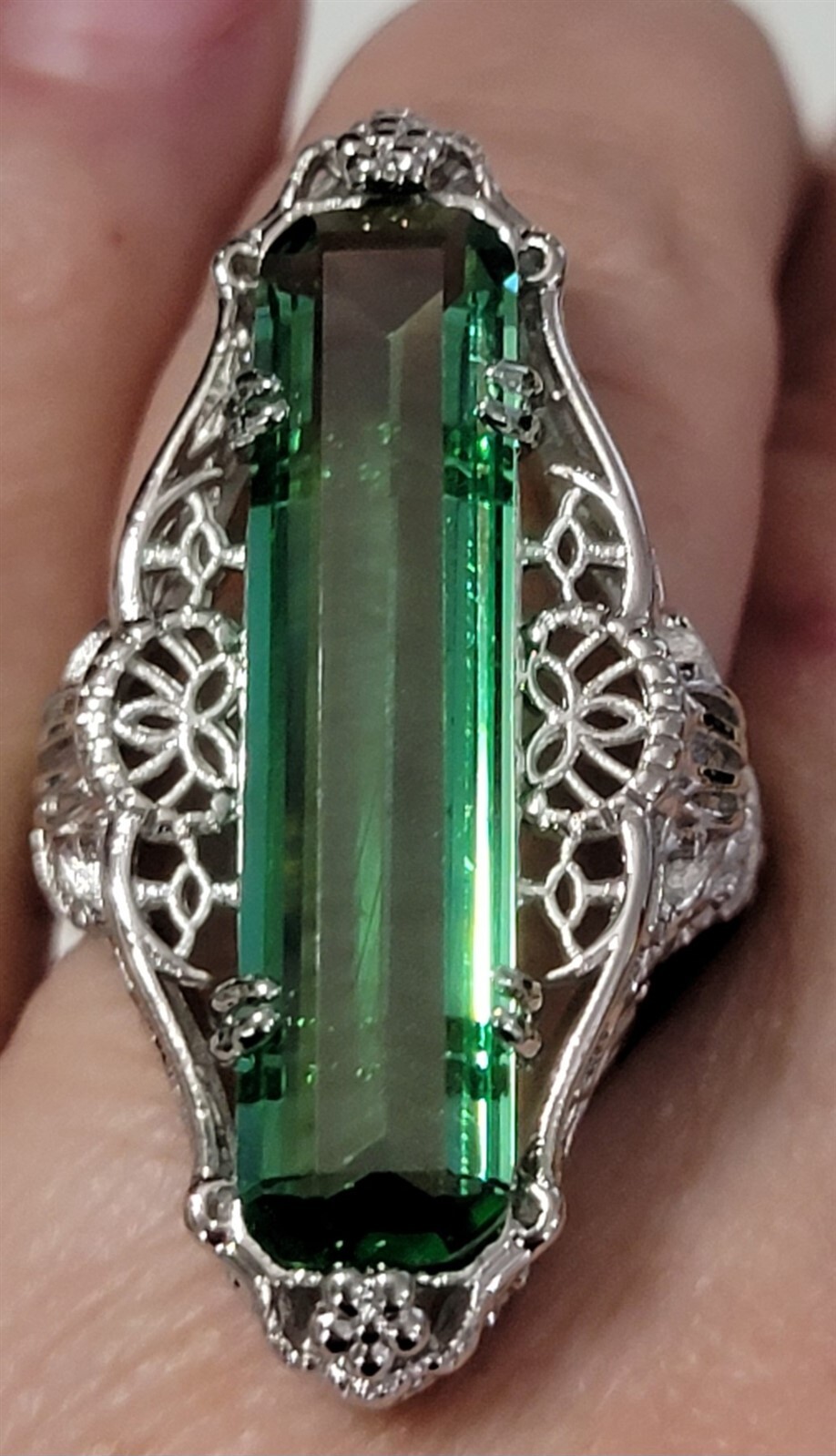 Victorian Trading Art Nouveau 7 Sterling Silver 925 Ring Green 28U