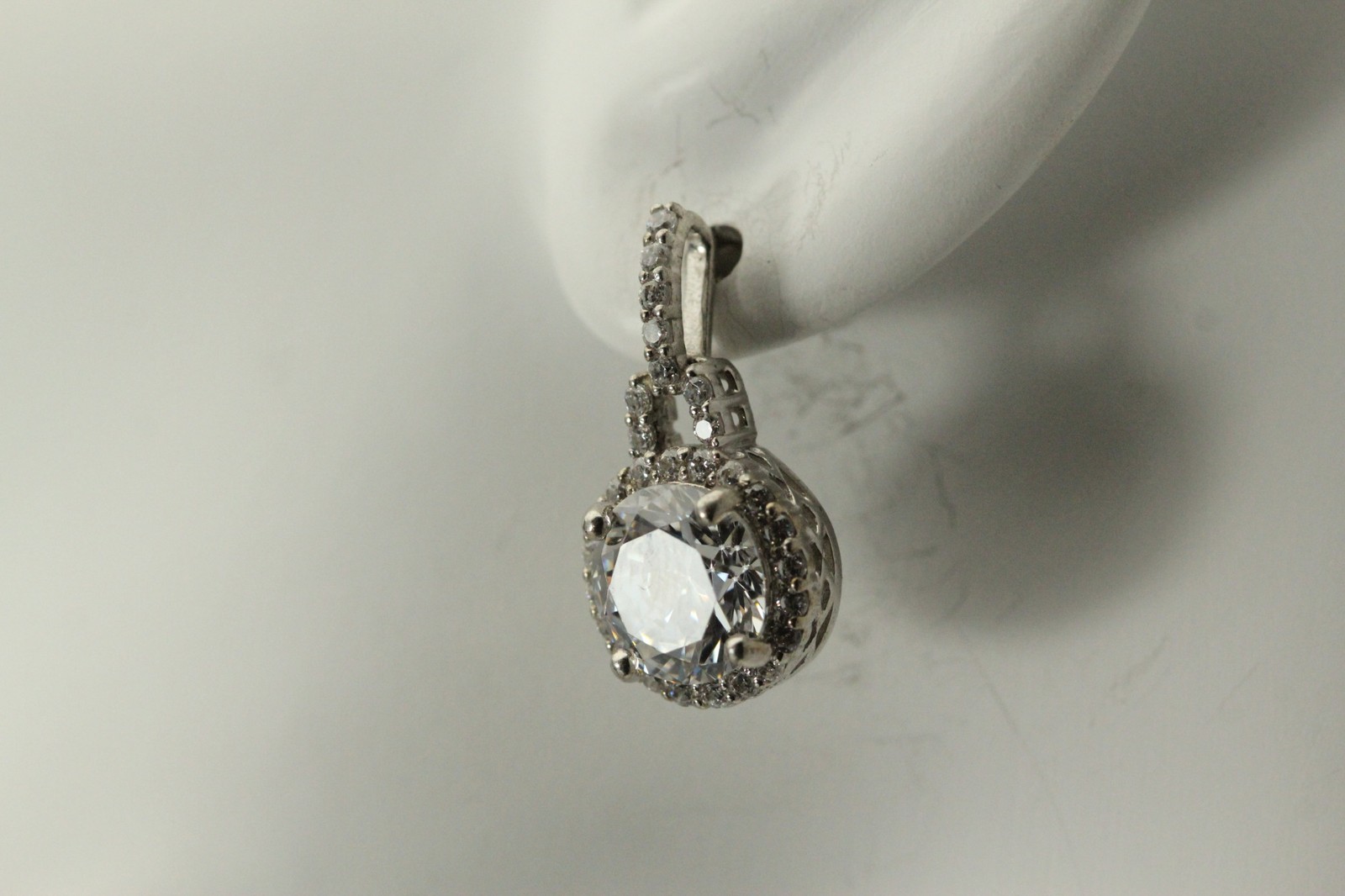 925 Sterling Silver Cubic Zirconia Halo Post Earrings 5.6 Grams (EAR5847)