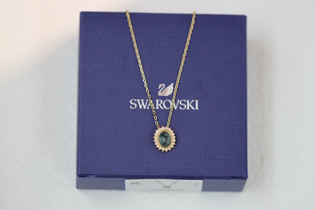 P60 Swarovski Round Collarbone Necklace — Ink Blue