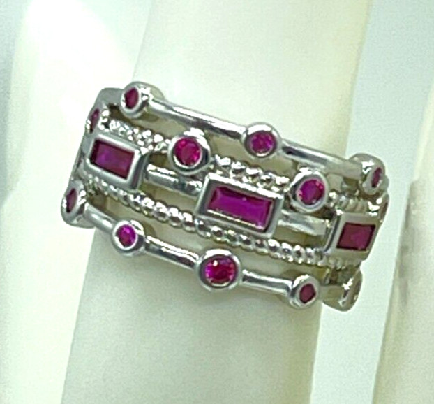 Ring Silver Tone Band with Pink Crystals Accents. Size 6
