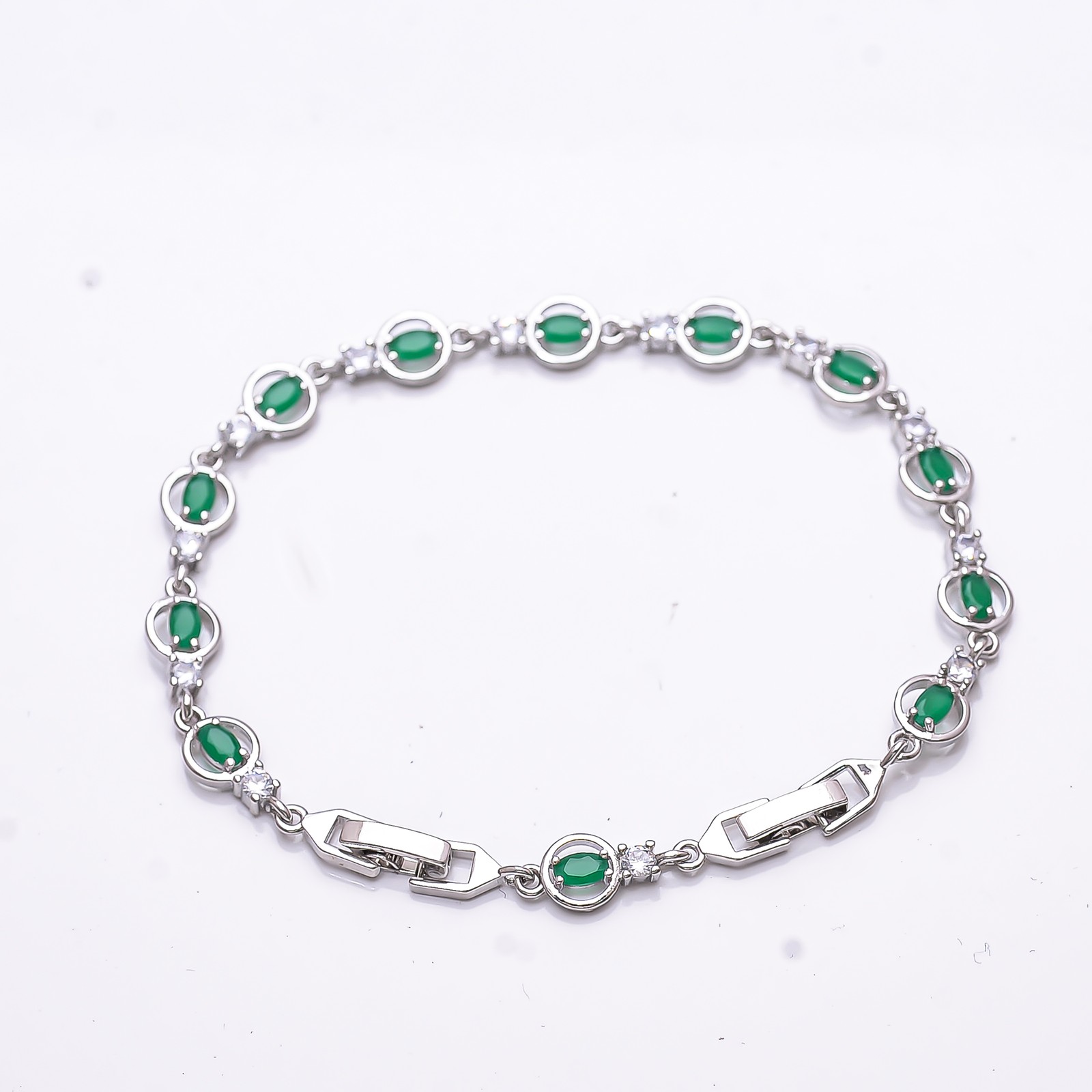 Emerald Simulated 925 Sterling Silver Tennis Bracelet 8.99″ B7306955