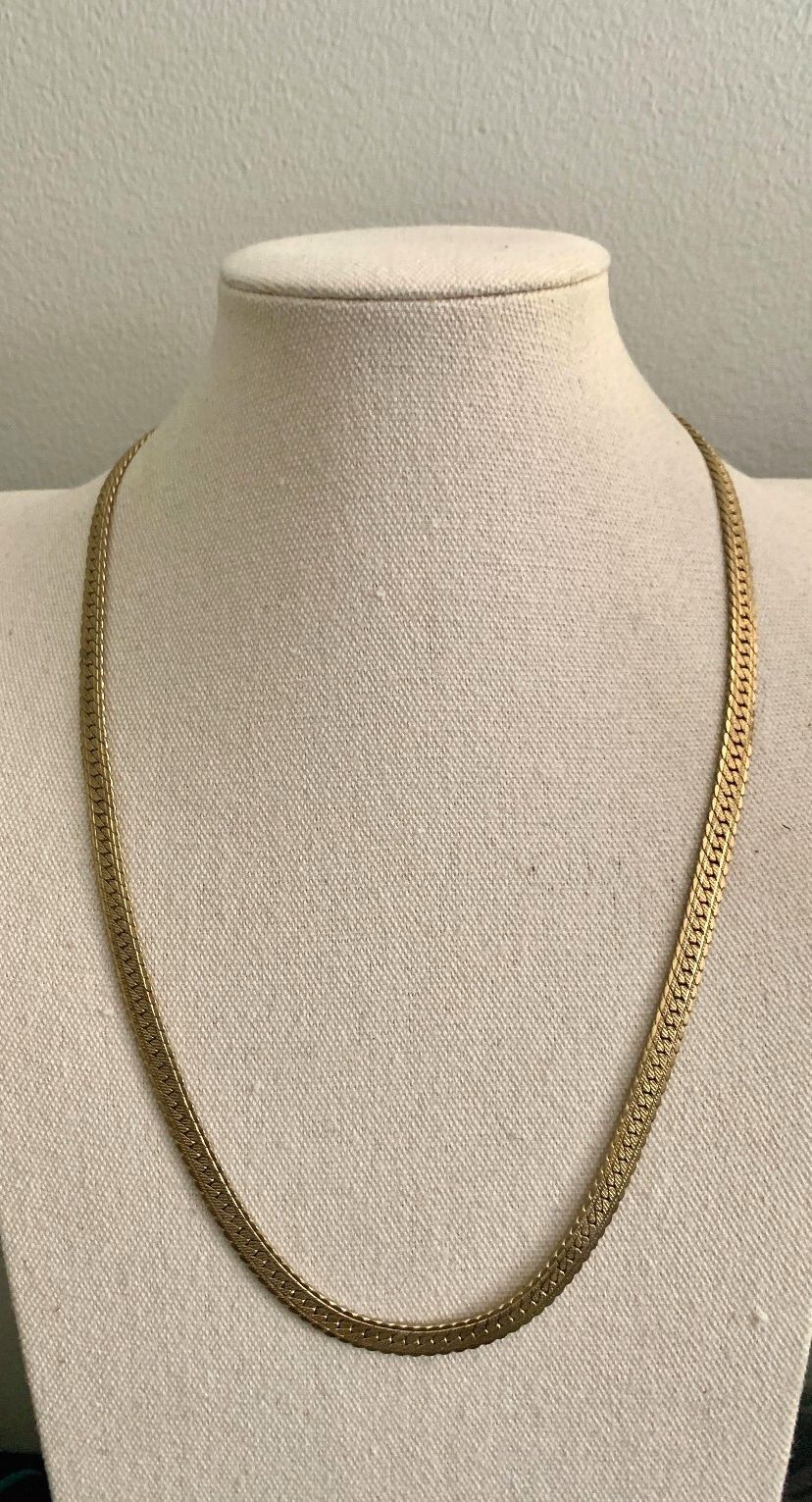 Sleek Gold Tone Flat Box Chain Necklace – Classic Everyday Elegance