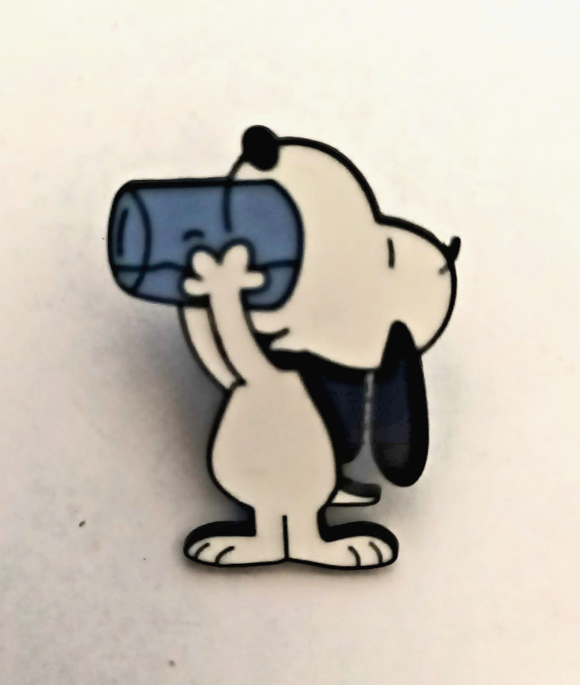 SNOOPY-PIN-2 OR MORE PINS SHIPPING IS $5.49-SPEND $20 SHIPPING IS FREE