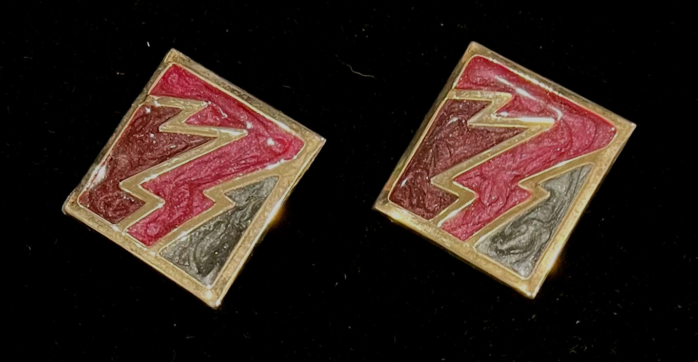 80s Style Vtg Tri-Colored Gold Tone Lightning Bolt Square Shape Clip-On Earrings