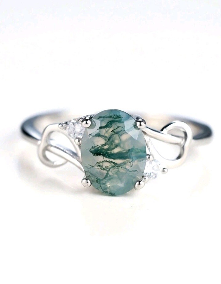 Silver-Plated Copper Oval Asymmetrical Moss CZ Textured Ring Size 7