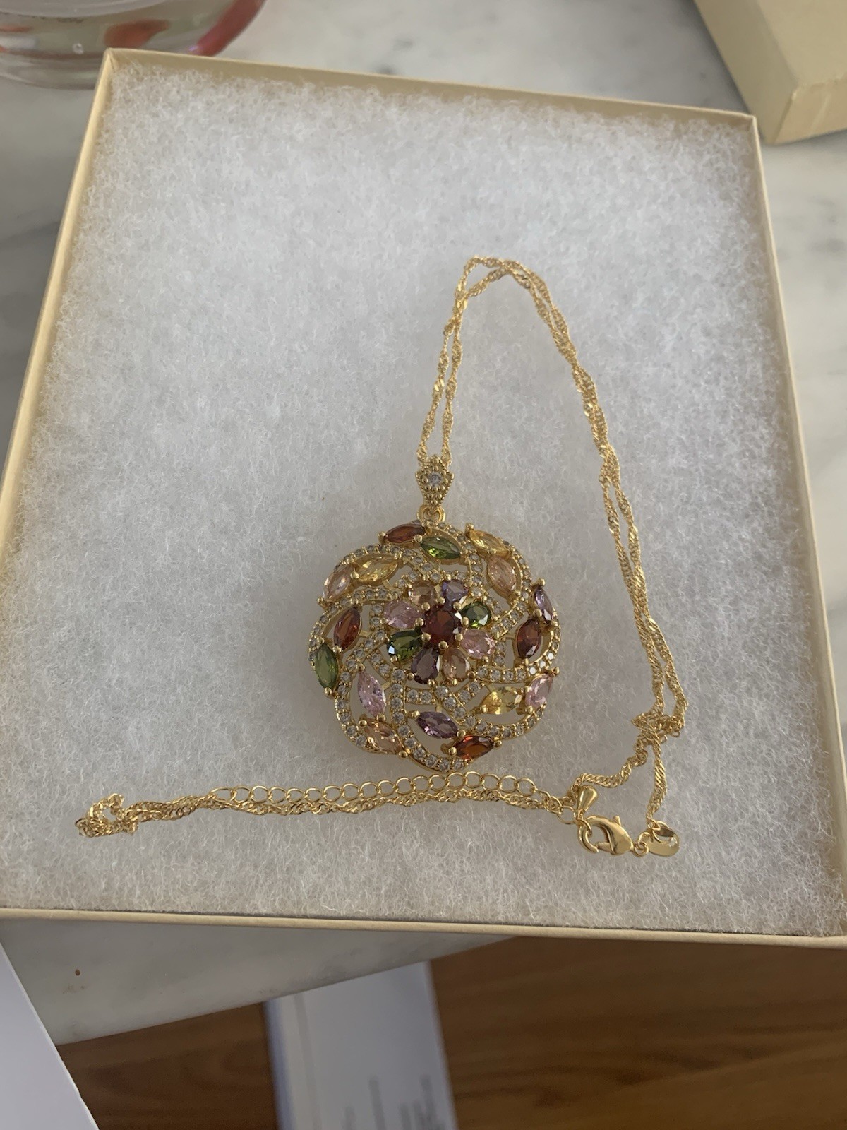 Elegant 20 Inch Multicolor Synthetic Synthetic Zircon Pendant Necklace