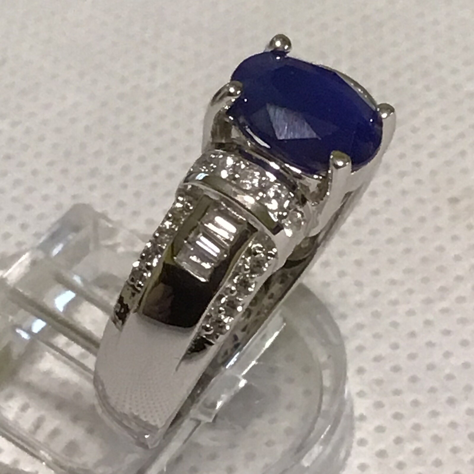 Genuine Tanzanian Blue Spinel & Natural White Zircon Ring (Sz8) TGW 1.75cts