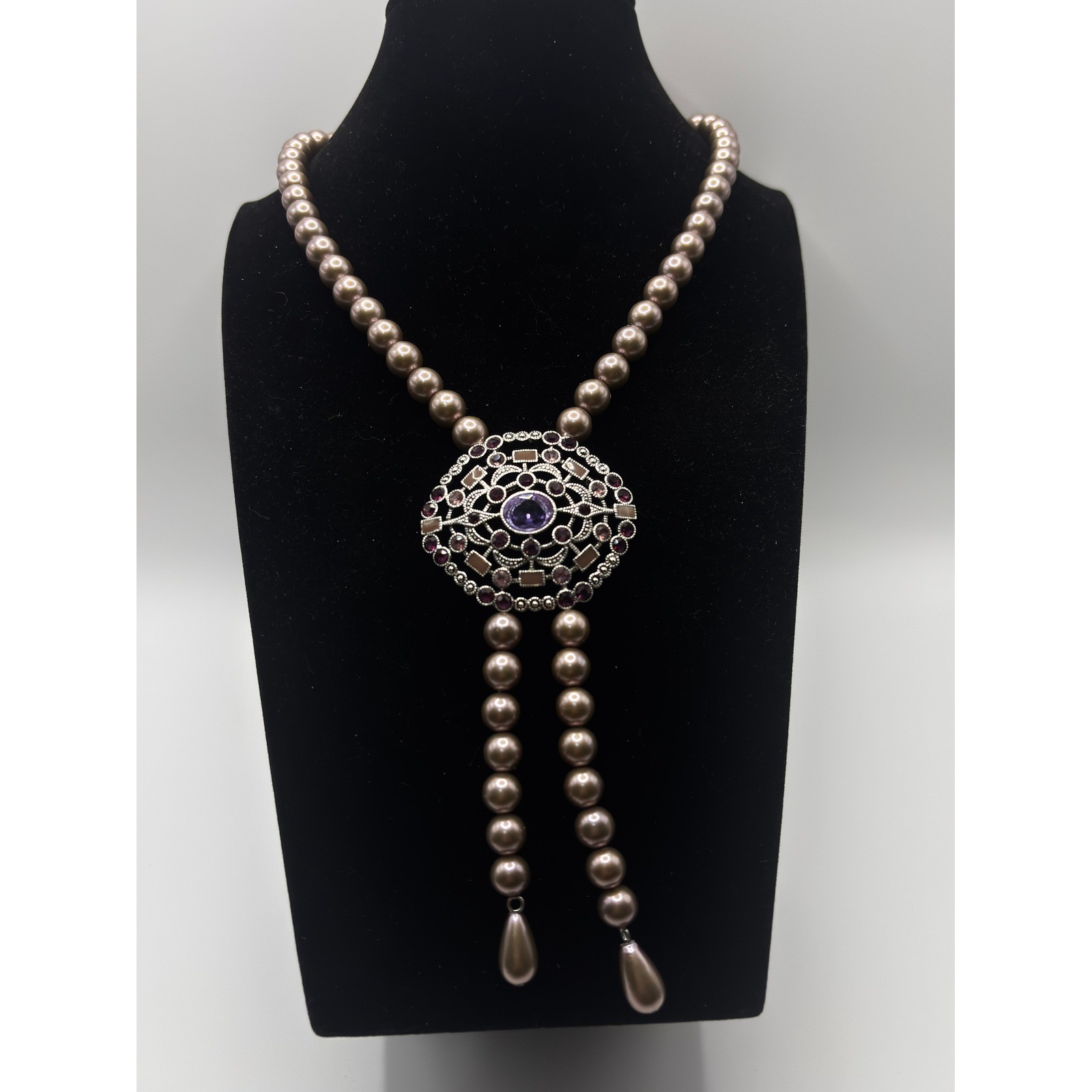 Trifari Necklace Womens 15″ Mauve Faux Pearl Purple Rhinestone Lariat Medallion