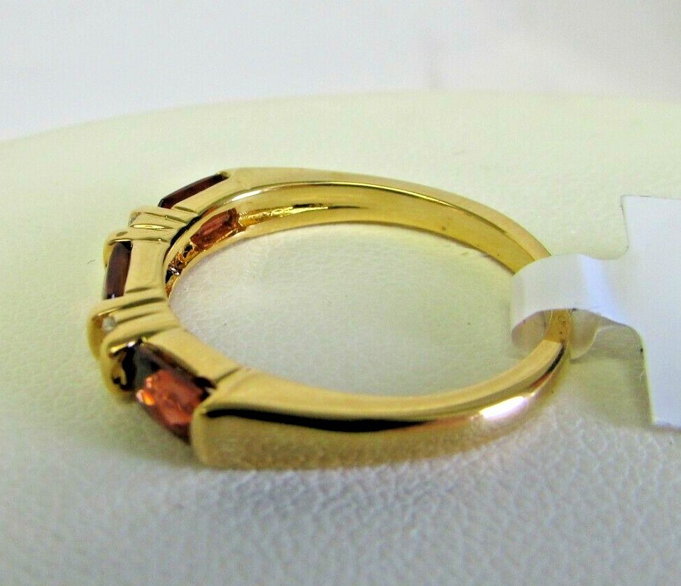Allison Reed Gold Tone 3 Garnet Stone Ring Size 7 (O45 1326 05) NEW