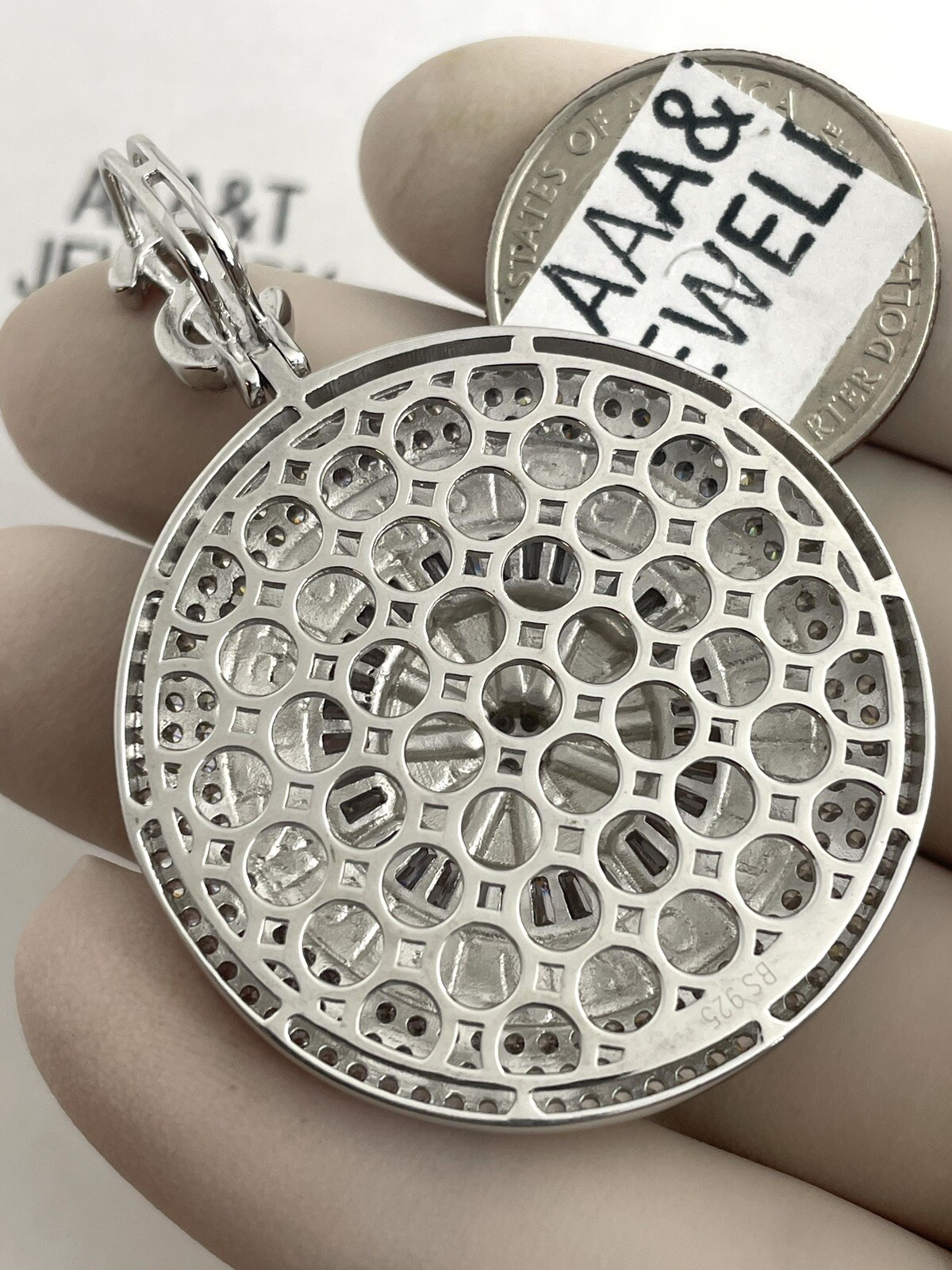 925 Solid Sterling Silver Cubic Zirconia 3 D Roulette Pendant