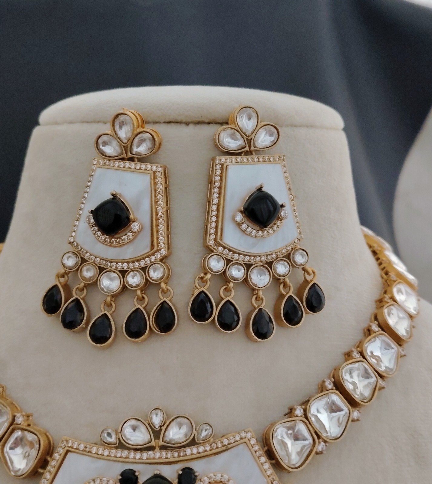 Black Luxury Onyx Mother of Pearl Polki Necklac Matching Earrings Roz Jewellers.