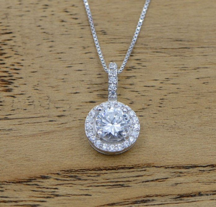 925 Sterling Silver Halo Round CZ Pendant Necklace 18″ Chain Gift Box I25