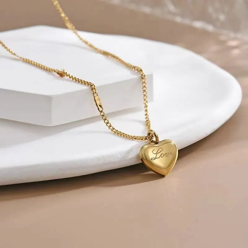 1pcs Gold-color Necklace Ms Simple Fashion Peach Heart Engraved Love Collarbone