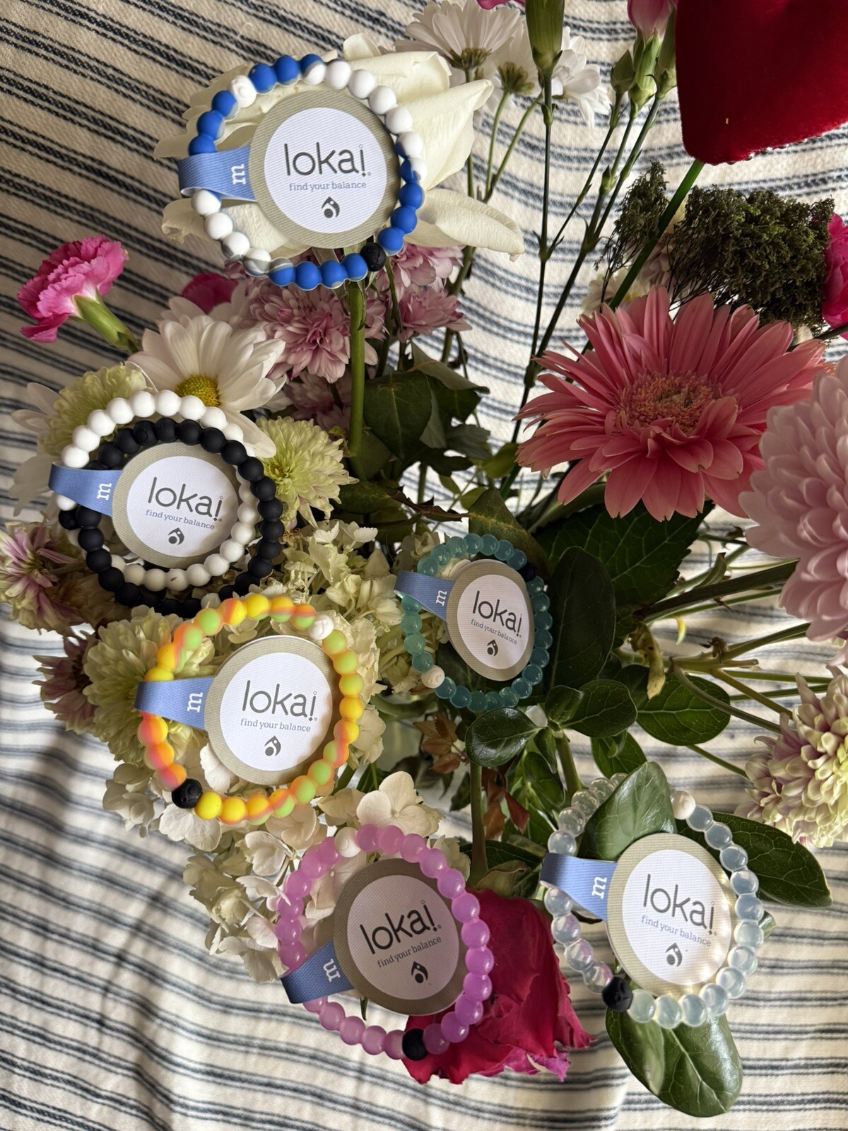 Lokai Bracelets Set Of 7 Black&White Rainbow Ocean Blue Purple Clear Size M