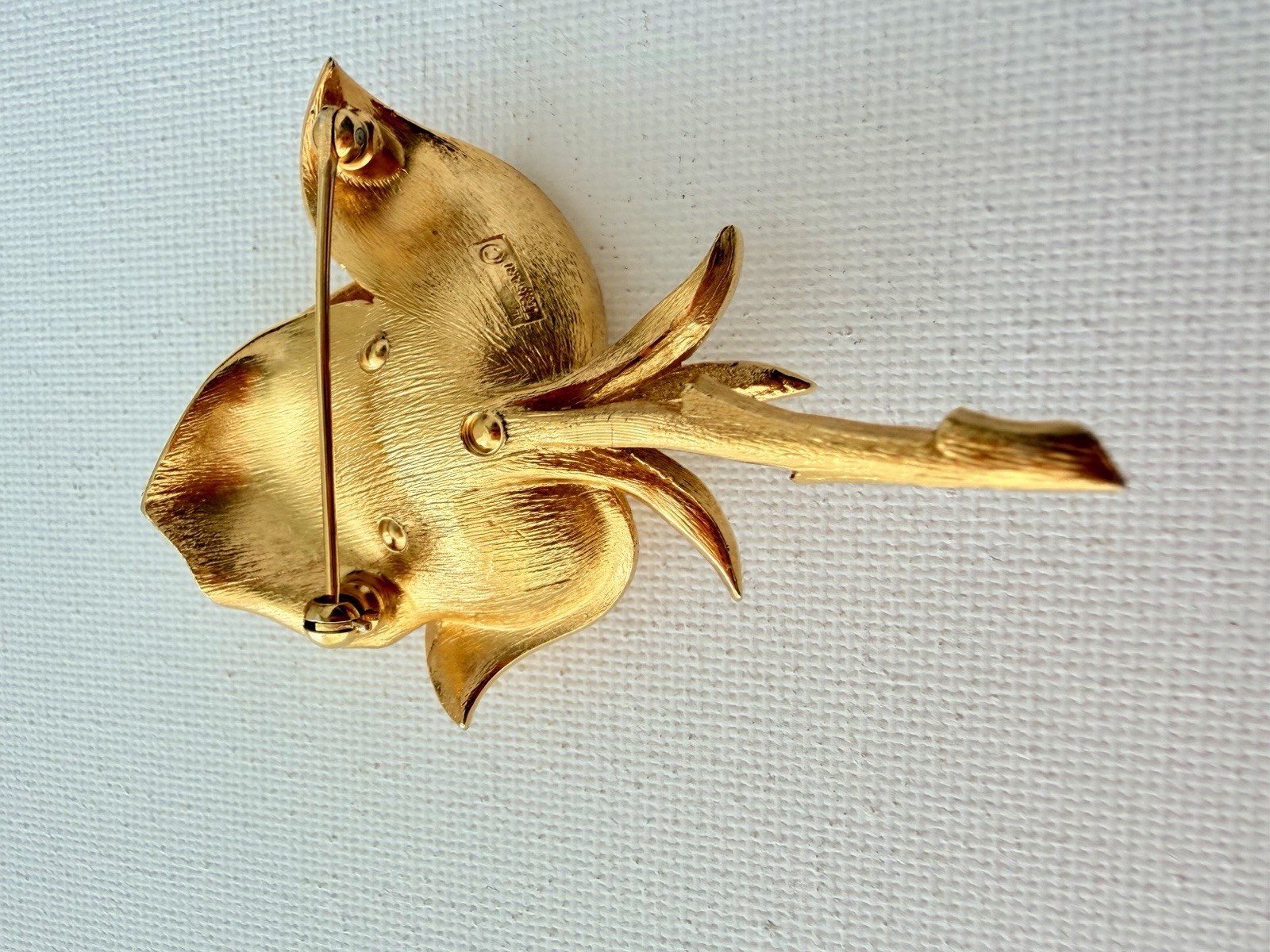 Vintage Signed Trifari Gold Tone Rose Flower Brooch Textured Designer Jewelry
