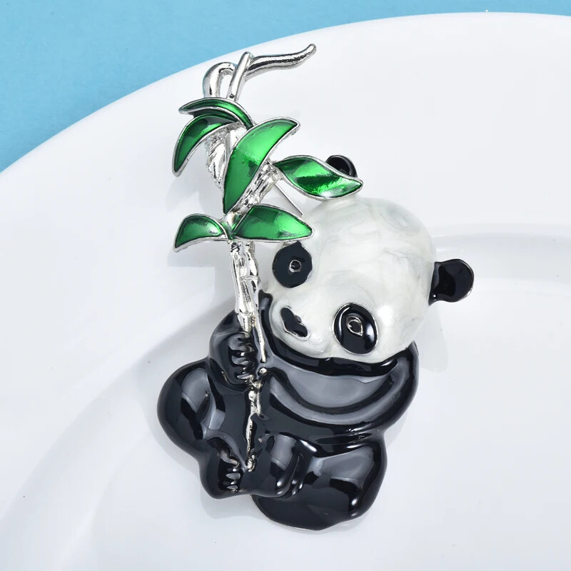 Cute Panda Brooches Breast-pin Lovely Bamboo Panda Animal Pins Jewelry Gifts Fun