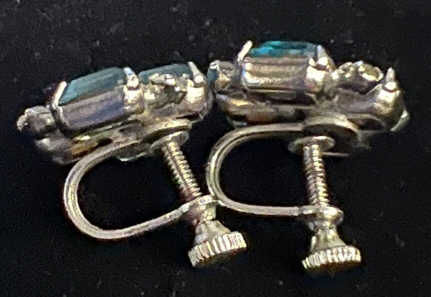 Vintage Light Blue & Clear Rhinestone Screw Back Earrings non-pierced