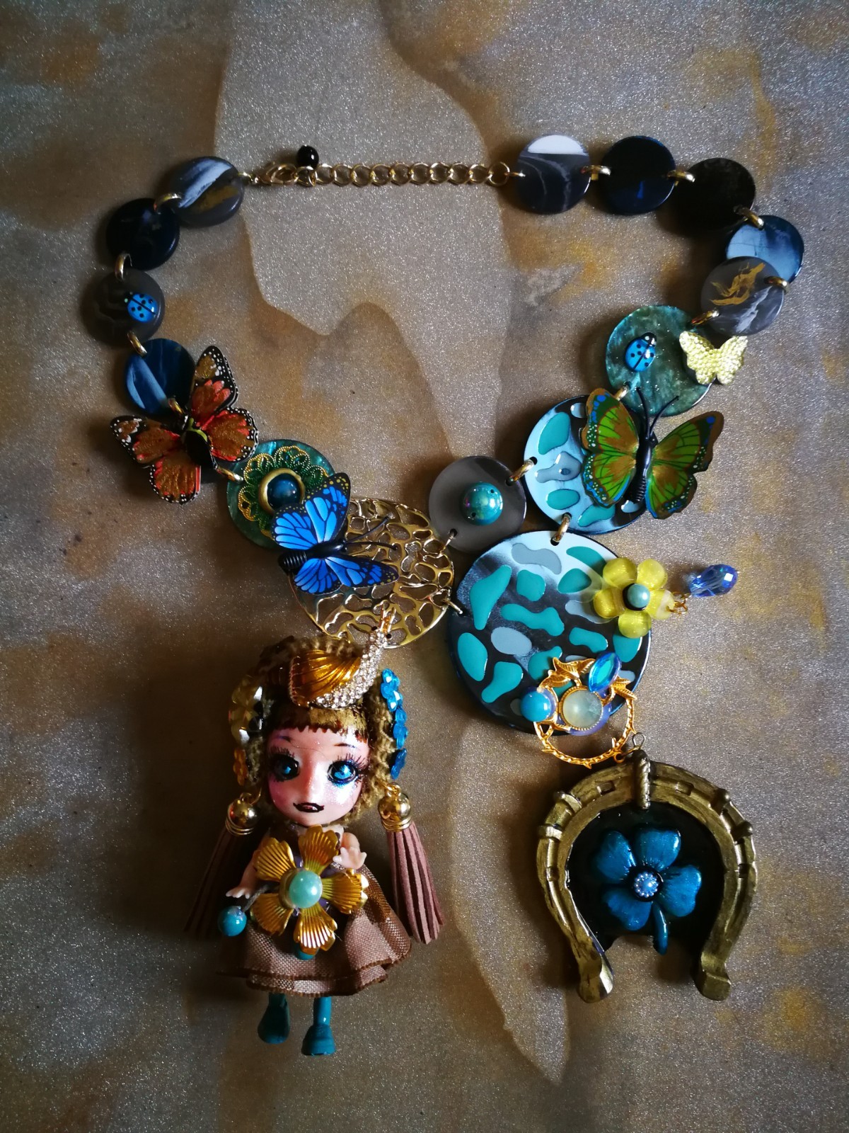 Horse Iron Four-leaf Clover Vintage Doll Head Jewellery Lucky Charm Butterfly