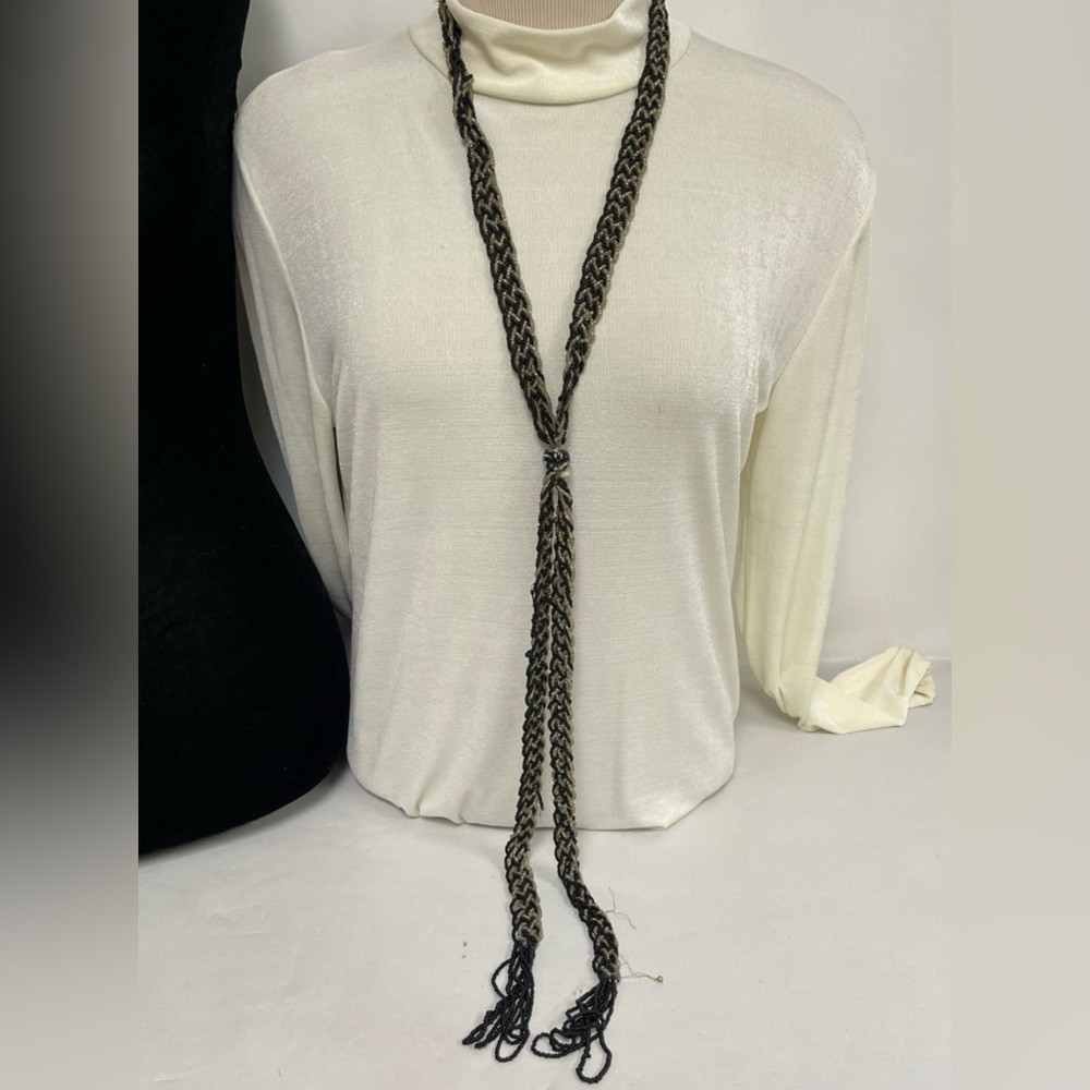 Source Unknown Black and Gold Necklace with Braided Design
