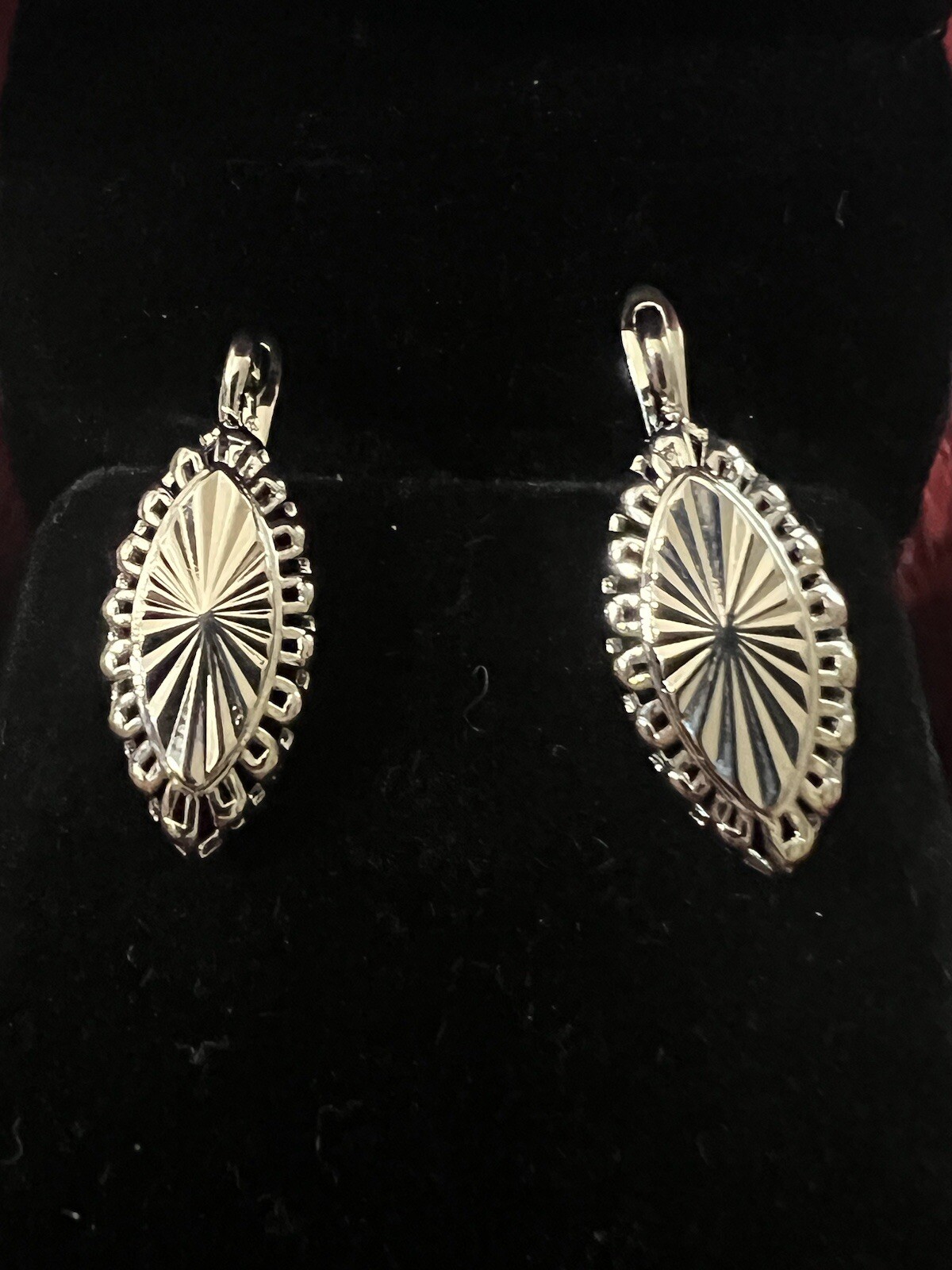 S925 Stamped Silver Oval Design Elegant Earrings
