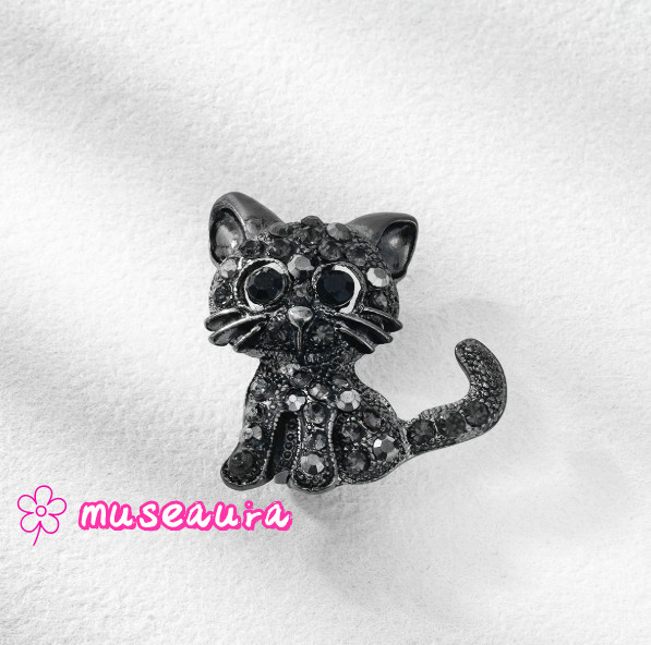 Vintage Rhinestone Gunmetal Black Cat Pin Vintage Style Statement
