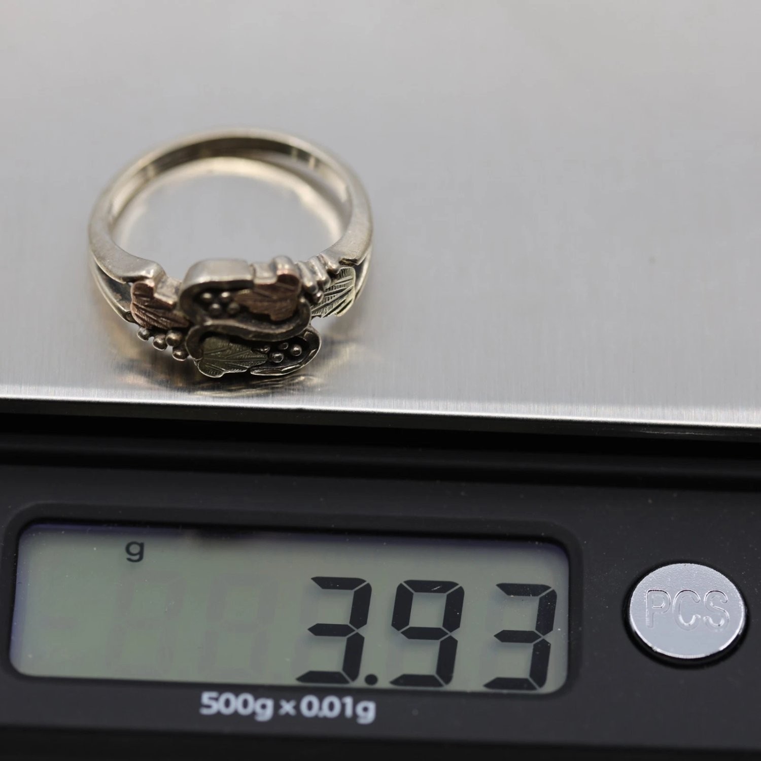 Black Hills Gold Sterling Silver 12K Rose Green Leaf Ring Size 7.5 Tri-Color