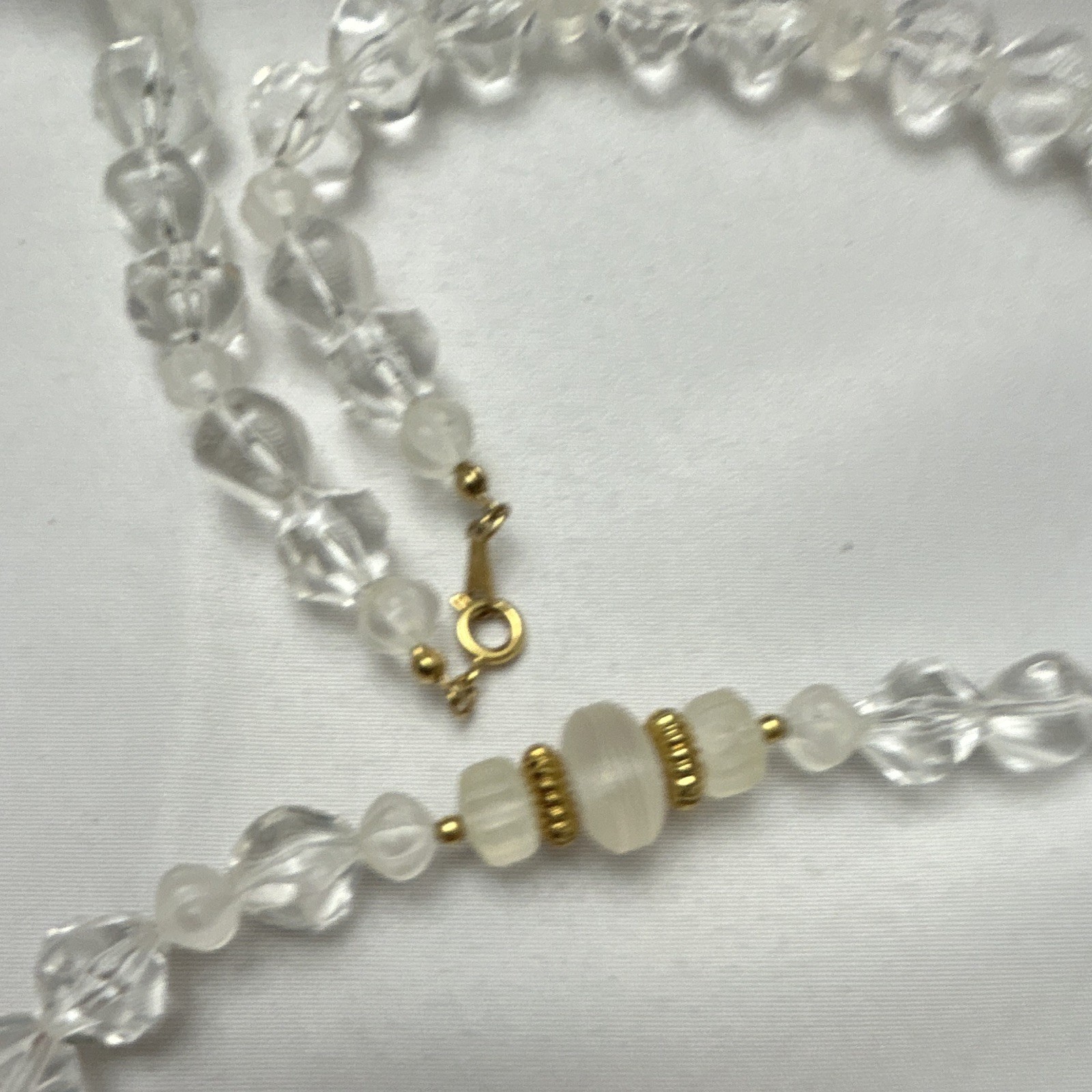 Clear & White Round Plastic Beaded Necklace, Ball/Bead Chain, Spring Ring