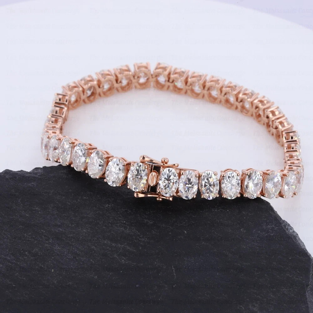 17.6 TCW Oval Cut Moissanite 7″ Tennis Bracelet Silver 14CT White Gold Plated
