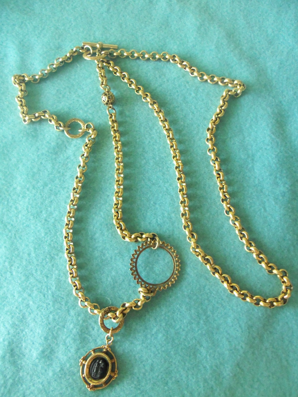 NECKLESS 19 INCHES LONG