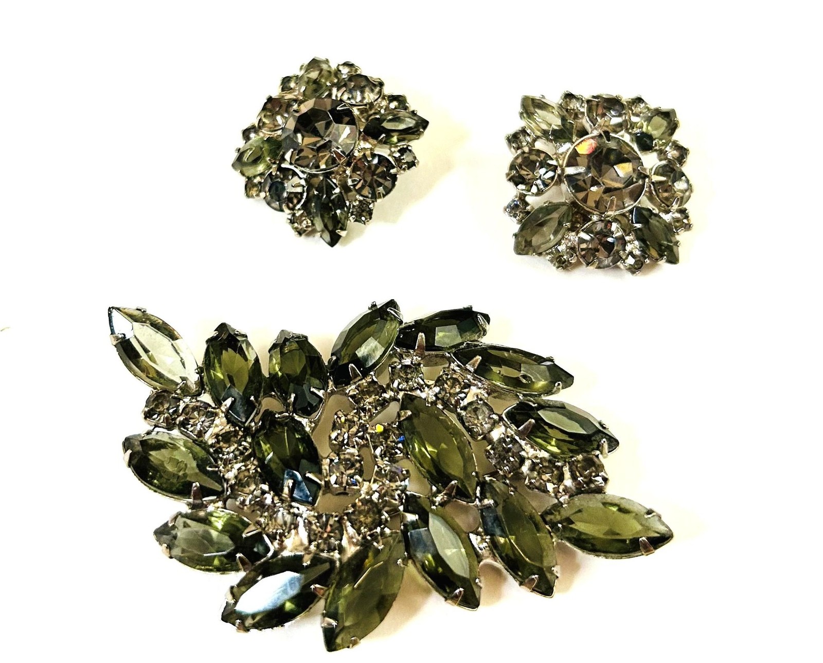 Vintage Olive Green Navette and Aurora Borealis Rhinestone Brooch Demi Parure. 1