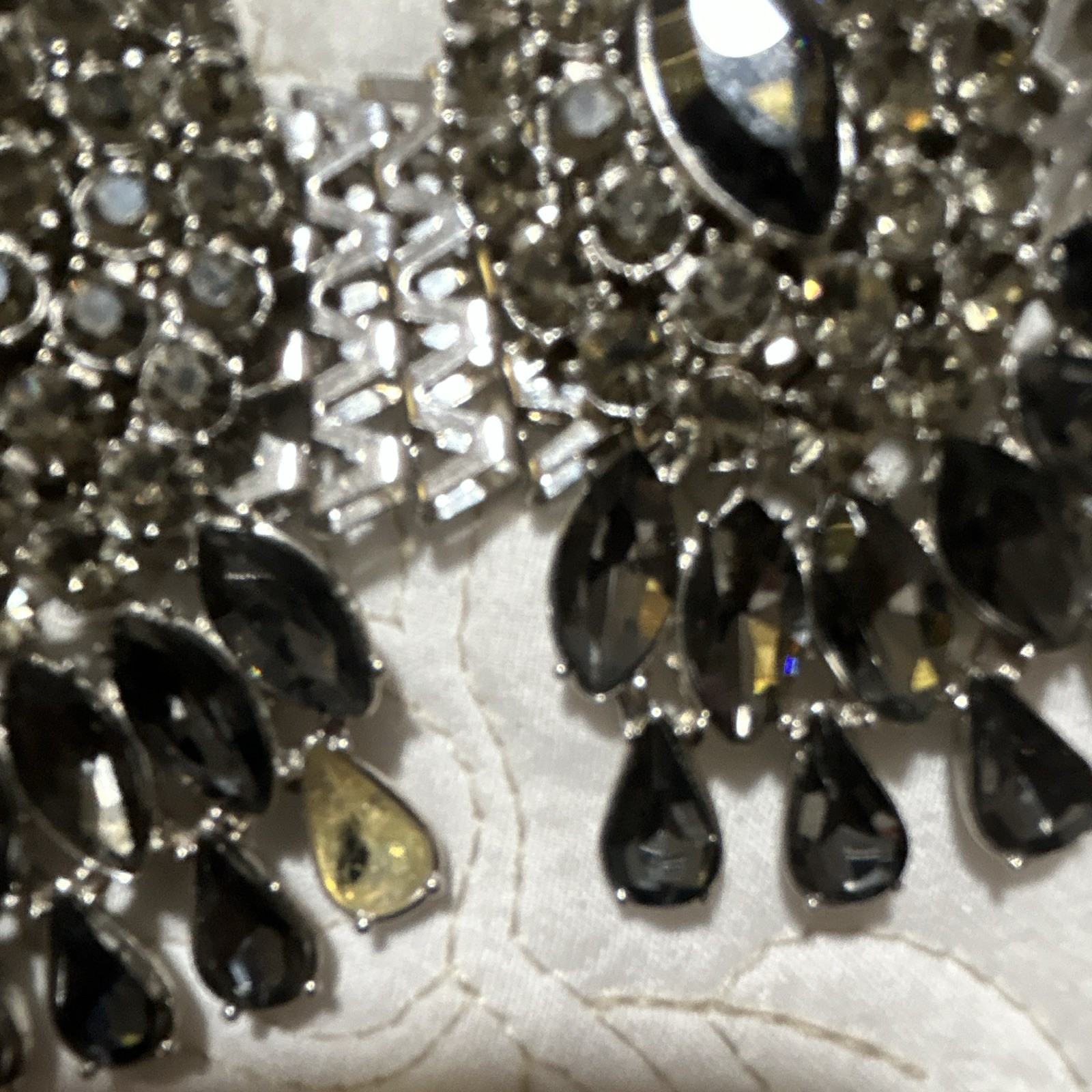 Silver Tone Mesh Chain Statement Necklace Clear Black Teardrop Crystals Adj