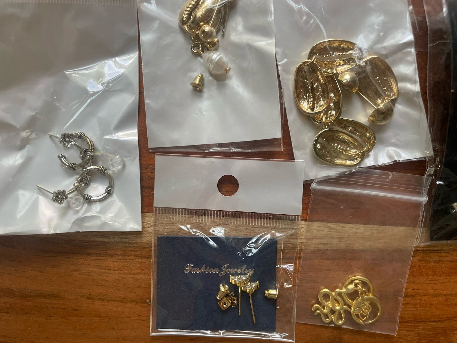 Mixed Lot Of Fun Earrings. Post, Hoops And Dangles. Over 30+ pairs!