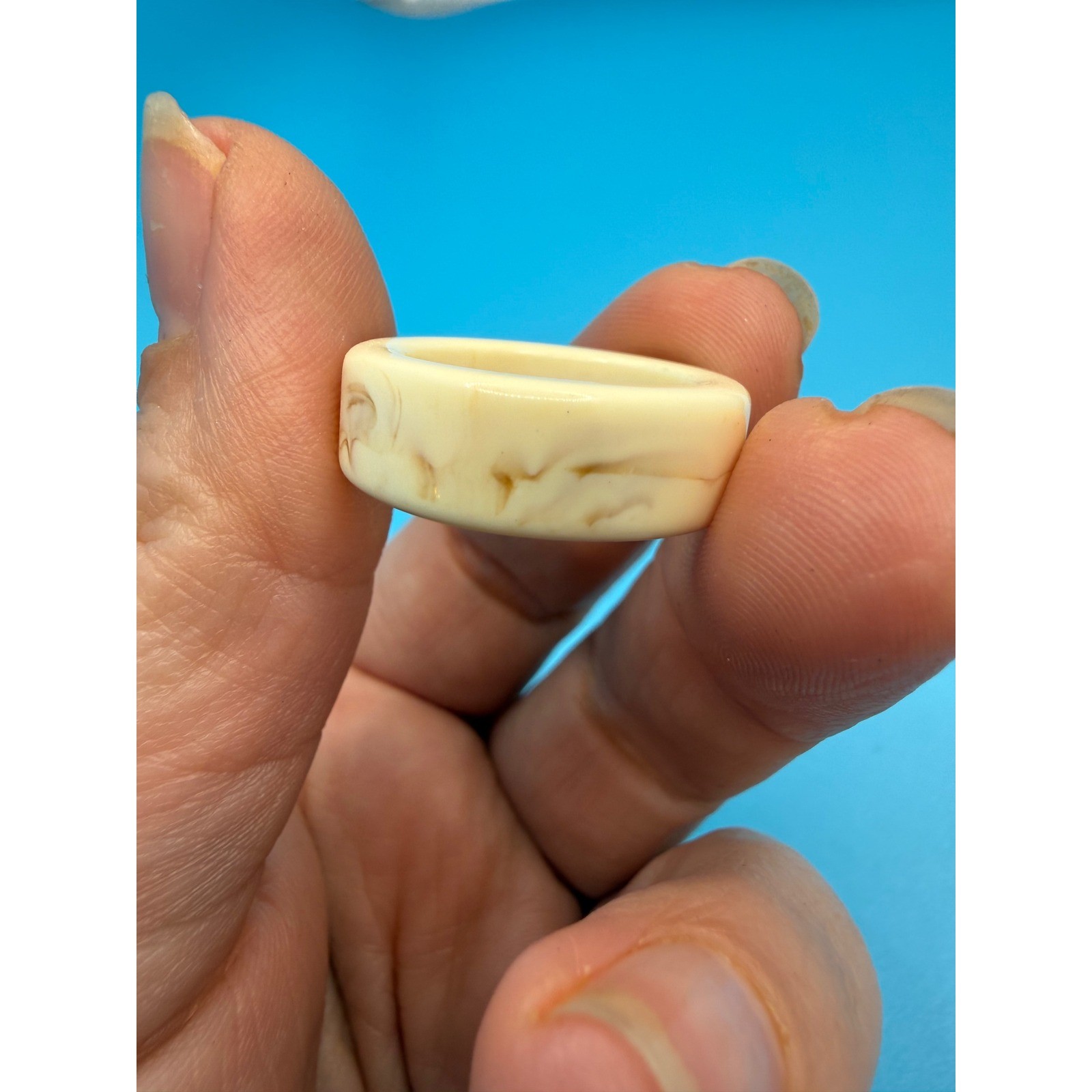 Vintage Cream Marbled Resin Band Ring Chunky Minimalist Size 7 Off-White Tan