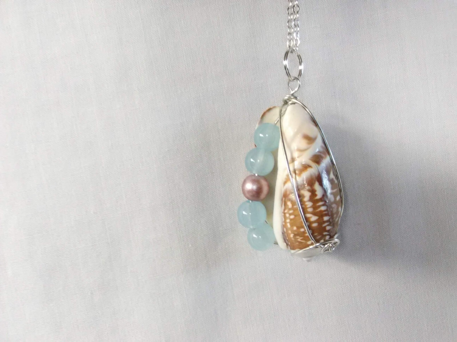 Boho Chic Olive Seashell Pendant Necklace 20″ Women’s Jewelry US Seller Gift