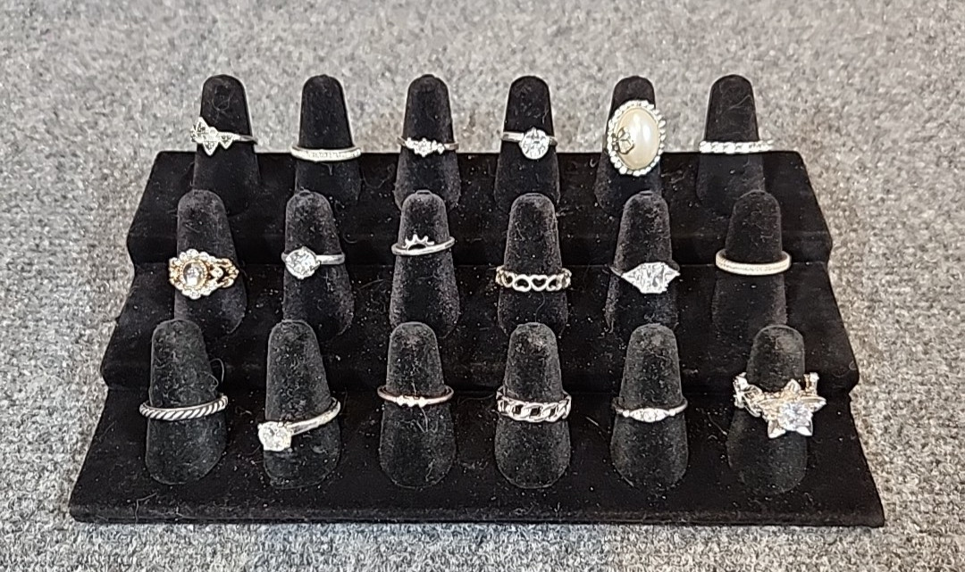 Jewelry 18 Silver Tone French Theme Rings Adjusts Sized #261 See Description
