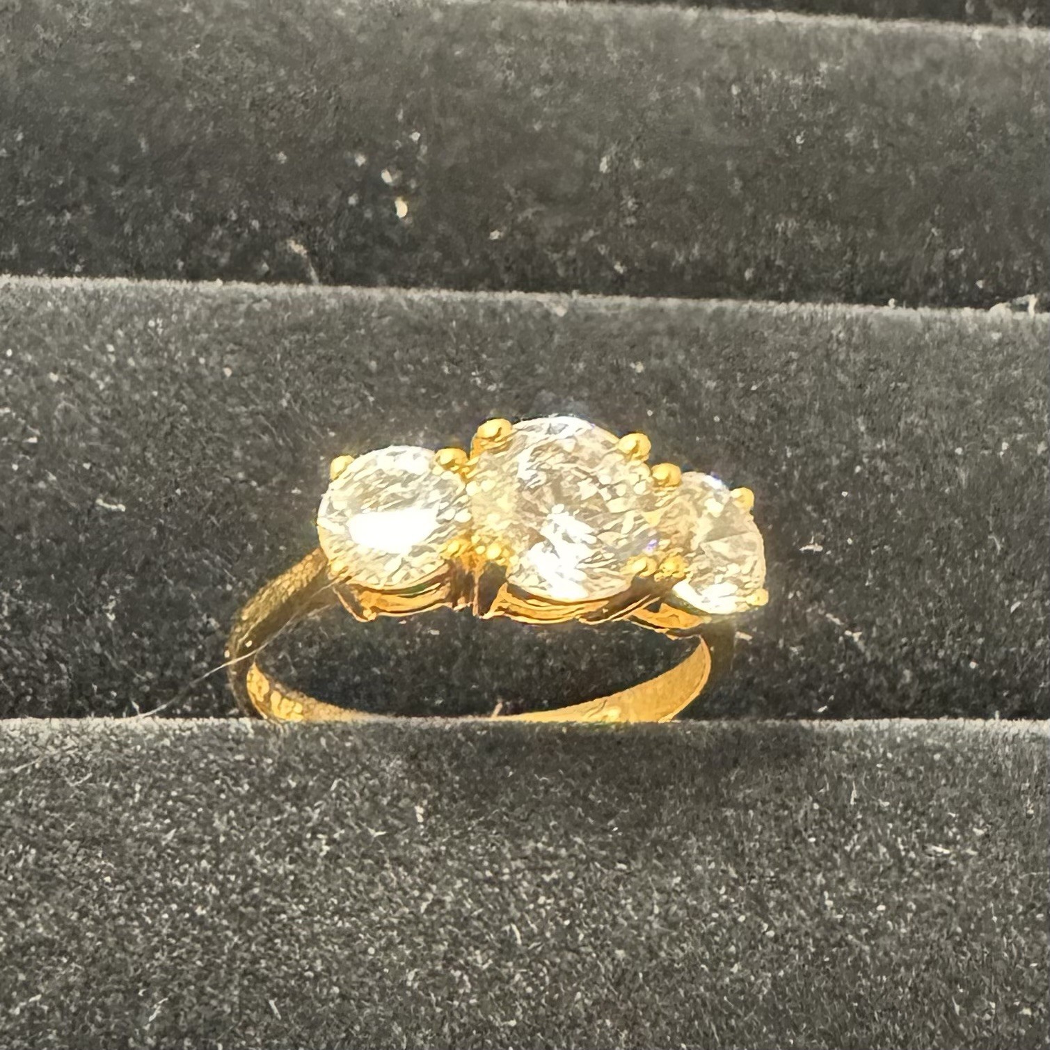 14k Yellow Gold Ring 3 Cubic Zirconia Stones Size 6.5 Signed RP 2.7 Grams