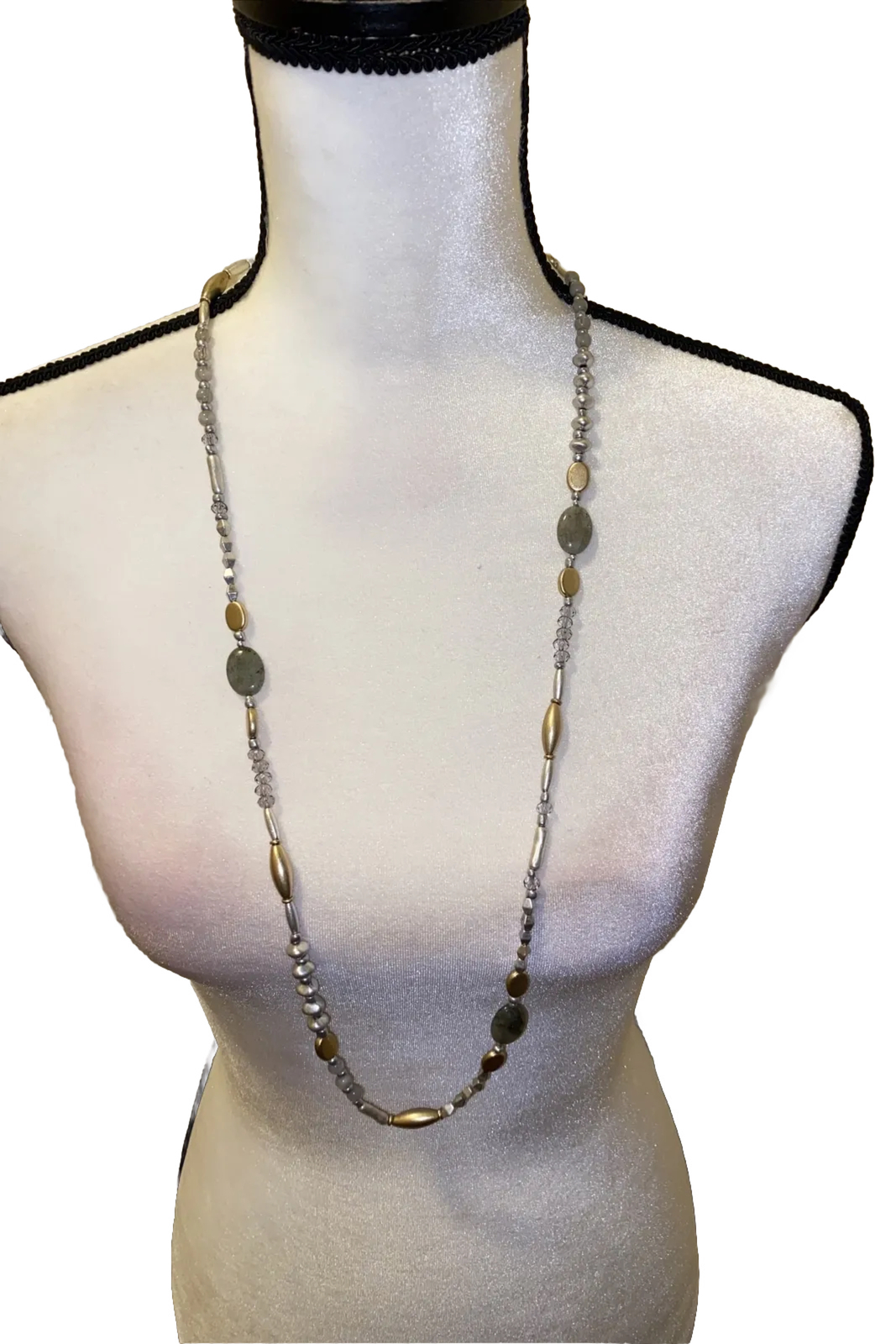 Premier Designs Fashion Jewerly Necklace 19 Inches Long Multicolor