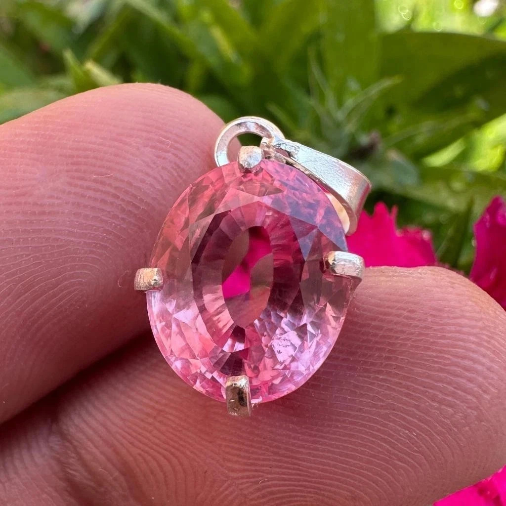 Certified Natural 14.90 CT Padparadscha Sapphire Gemstone Pendant In 925 Silver