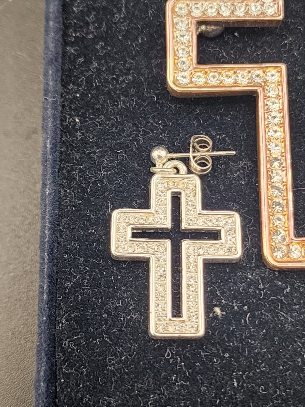 MONTANA SILVERSMITHS CROSS JS61241 Necklace Earrings Set CZ/Silver Tone Metal