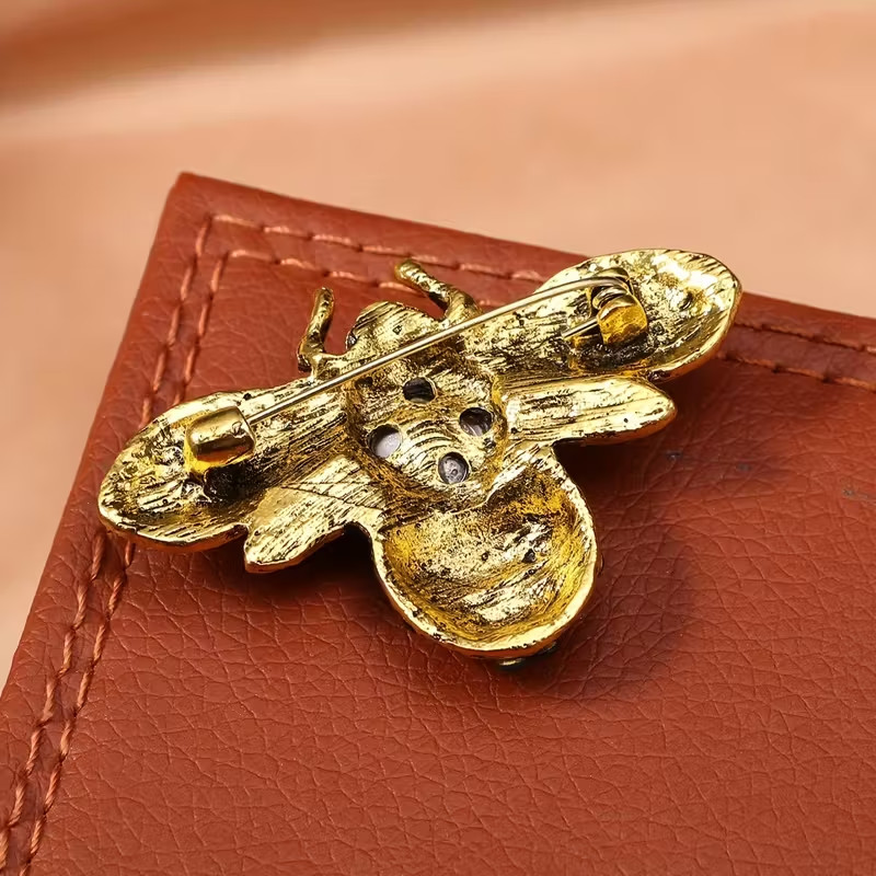 Vintage Bee Design Rhinestone Artificial Gemstone Alloy Brooch Luxury Jewelry