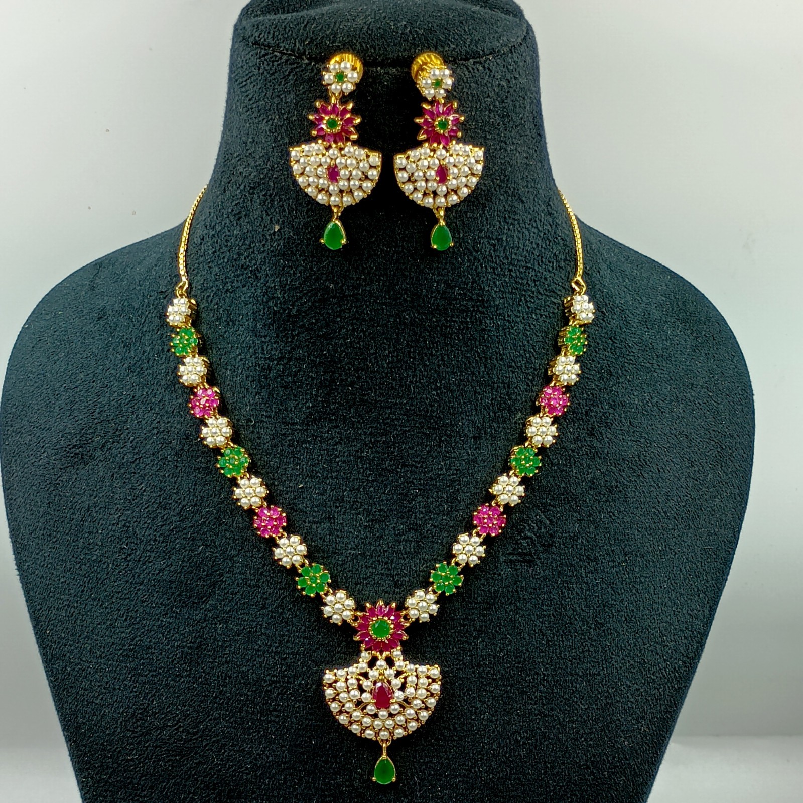 Ethnic 22K Gold Plated Kemp Ruby Emerald & Pearl Necklace Jewelry For Women