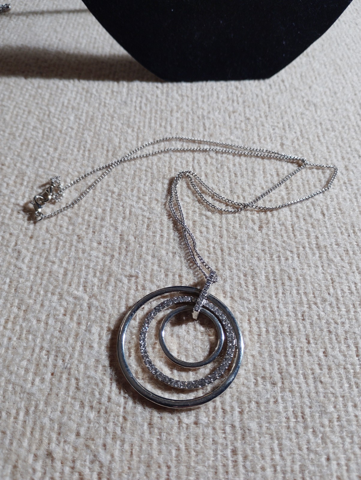 Unbranded Silver Tone Lady Necklace 24in