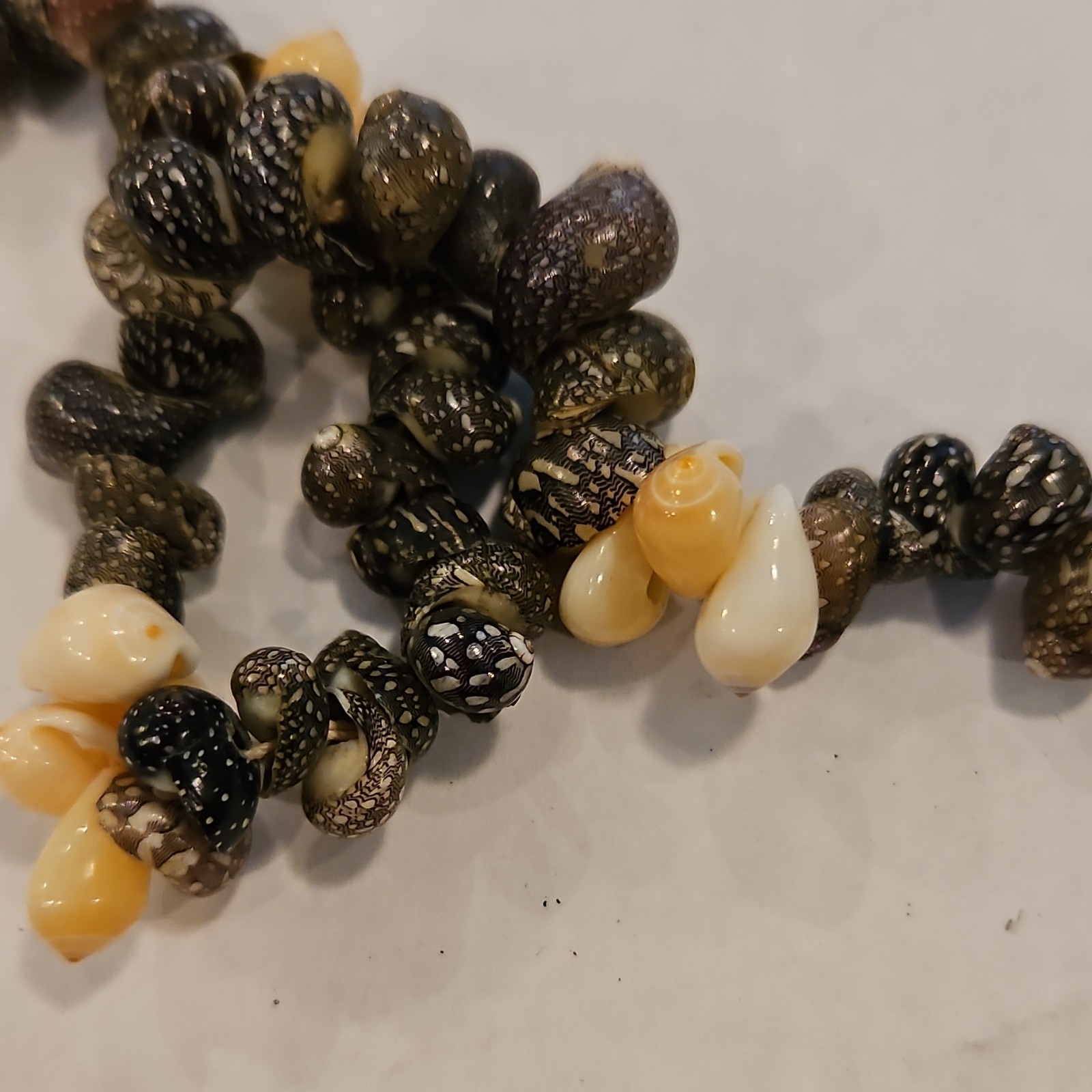 Black & Cream Natural Shell Chip Beaded Necklace, Bead Chain, Nature Theme