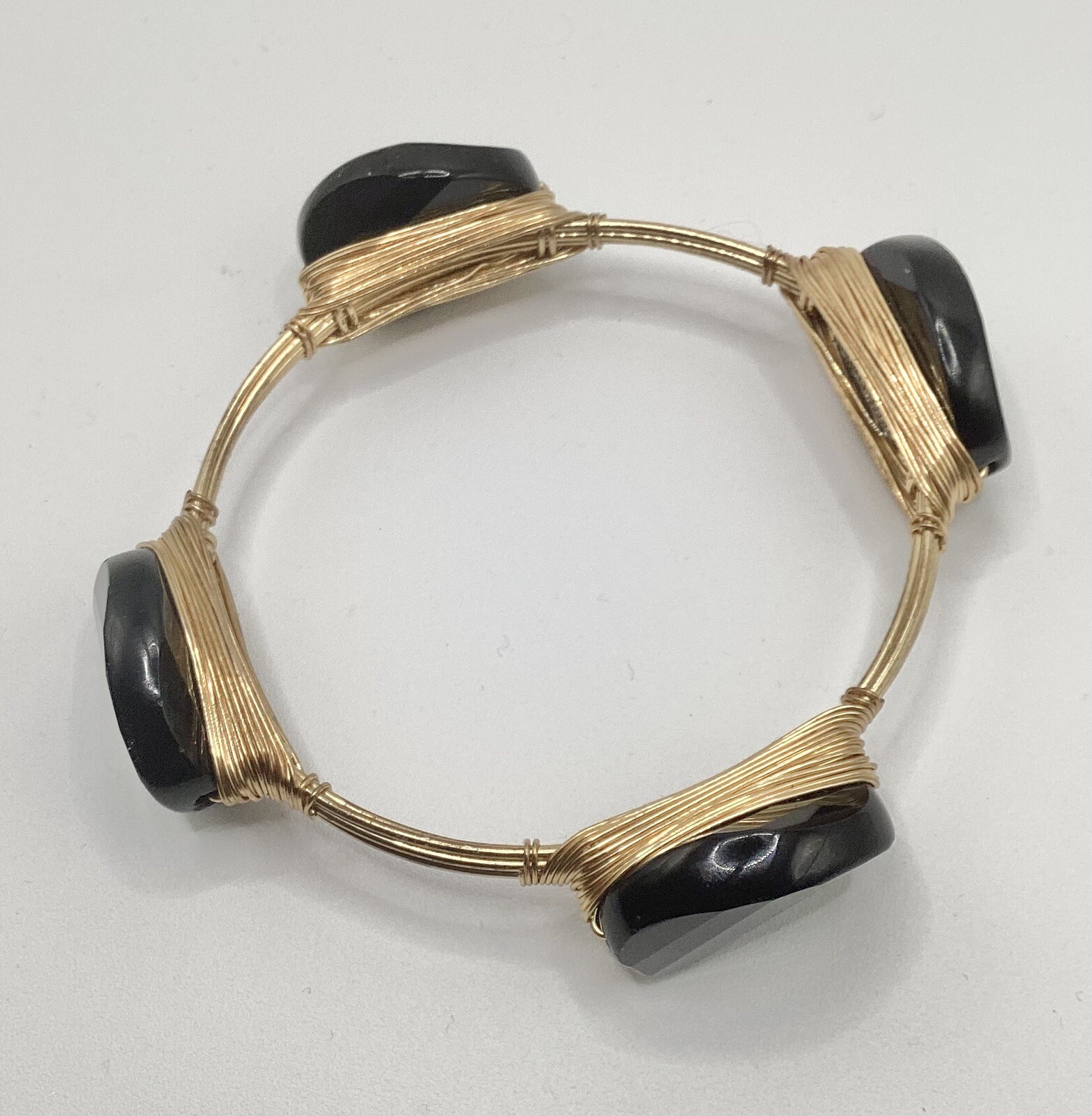 Sandra Ling Gold Tone Wire Wrap Bracelet With Unusual Black Acrylic Stone Design
