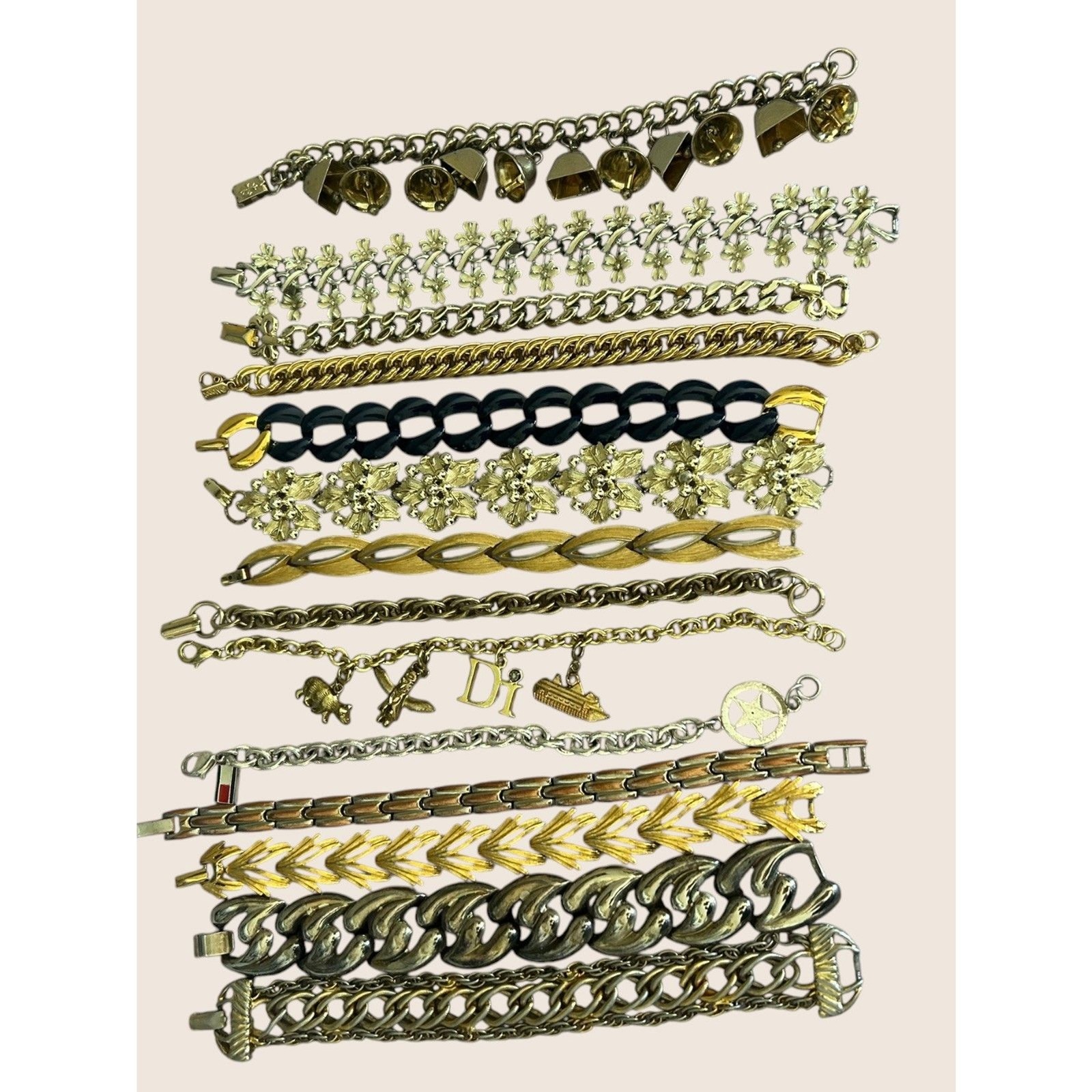 ✨ VTG 80s FASHION BRACELET BUNDLE LOT SIGNED CORO, TRIFARI, GOLDETTE, MONET