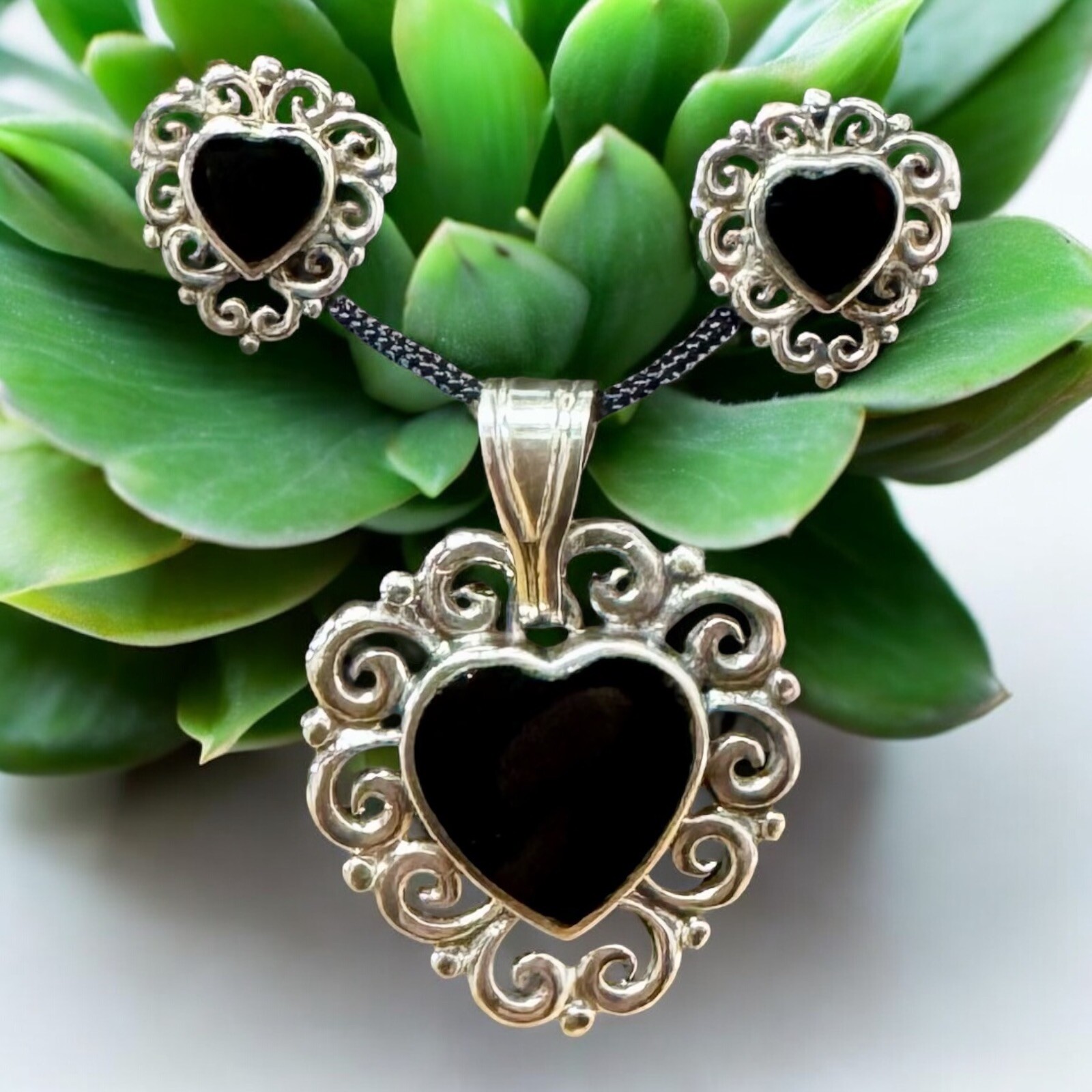 Sliver Heart With Onxy Set