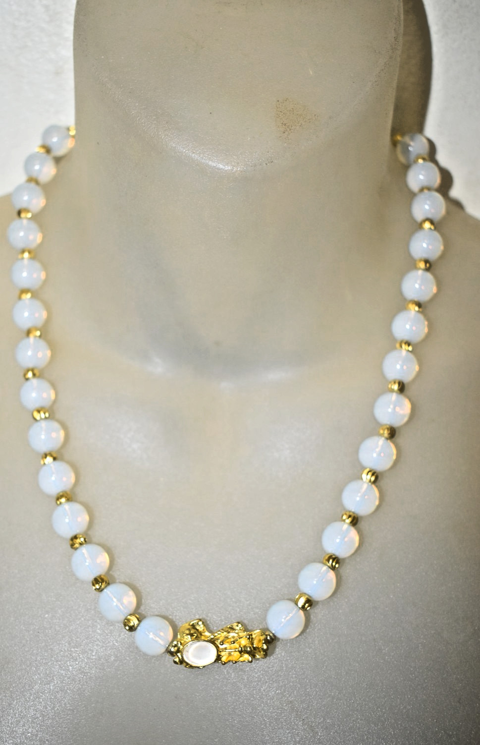 Opalite 9-10mm Beaded Necklace 18-20 Inches
