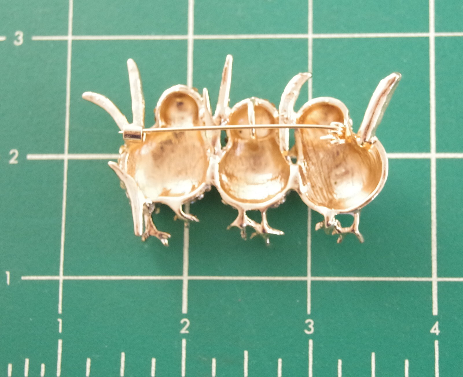 2 5/8″ NAPIER INSPIRED 3 BABY CHICKS 1 HATCHING RHINESTONE EASTER PENDANT BROOCH